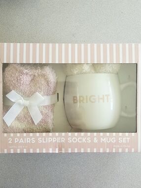 Bright White Mug & Pink Fuzzy Slipper Socks Gift Set